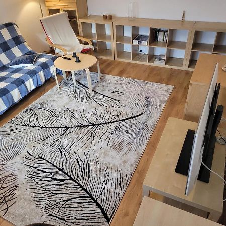 Family Friendly With Kids Room, Quiet And Peaceful Bukares Bagian luar foto