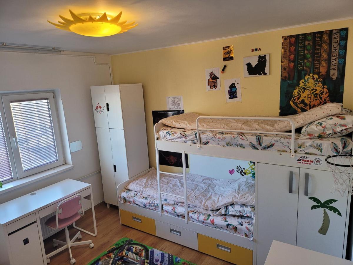 Family Friendly With Kids Room, Quiet And Peaceful Bukares Bagian luar foto